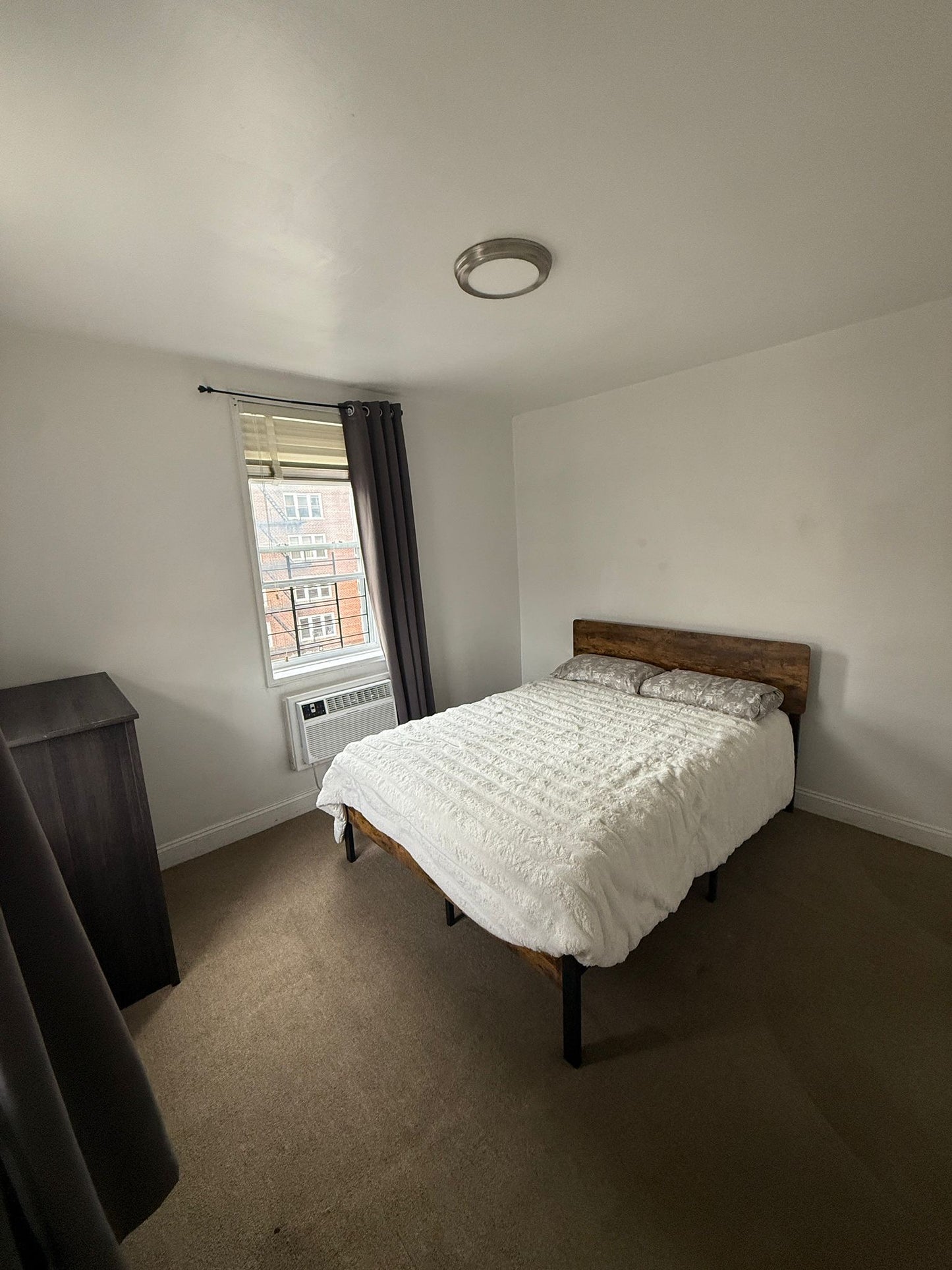 Habitación privada en queens Elmhurst , cerca del tren 7