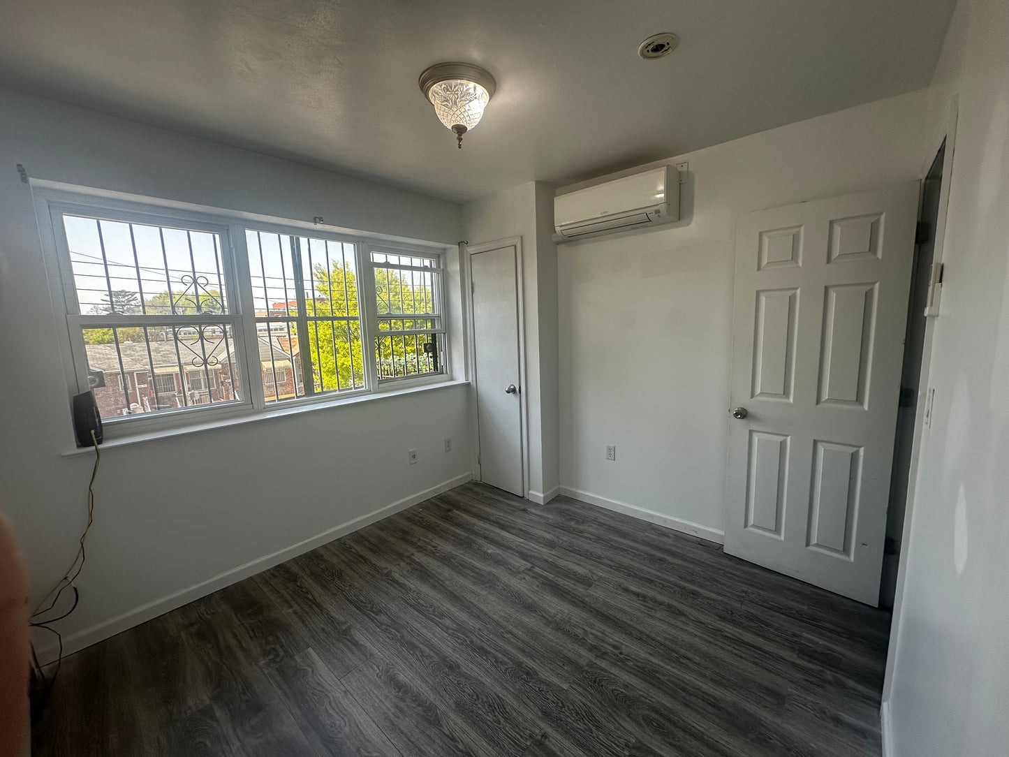 Room in Elmhurst, Queens