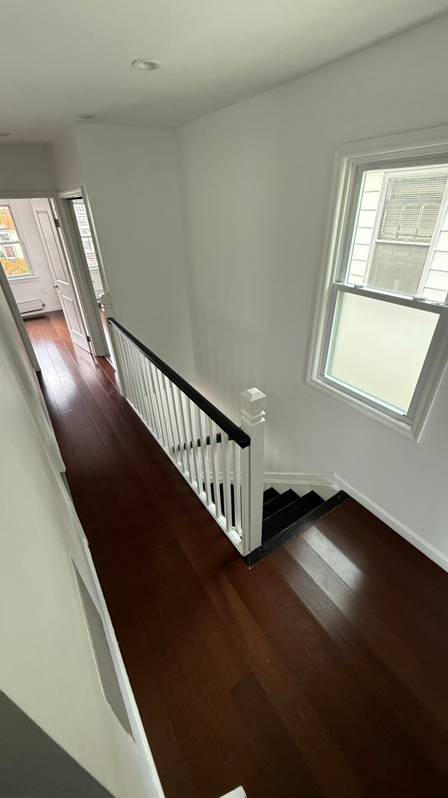 Large Attic Room for Rent – Bills Included (Rego Park, Queens)