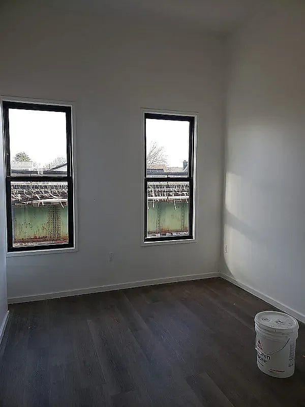 Spacious 4-Bedroom Apartment in Kensington