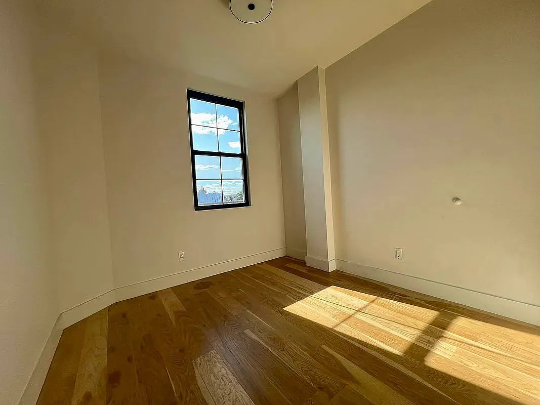 Modern 2-Bedroom, 1-Bath Apartment in Flatbush