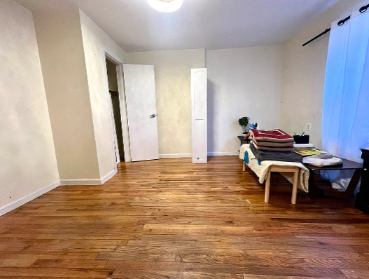 Spacious 2-Bedroom Apartment in Crown Heights with Private Backyard