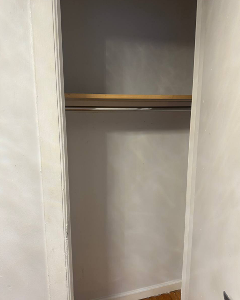 Spacious 2-Bedroom Apartment in Crown Heights with Private Backyard