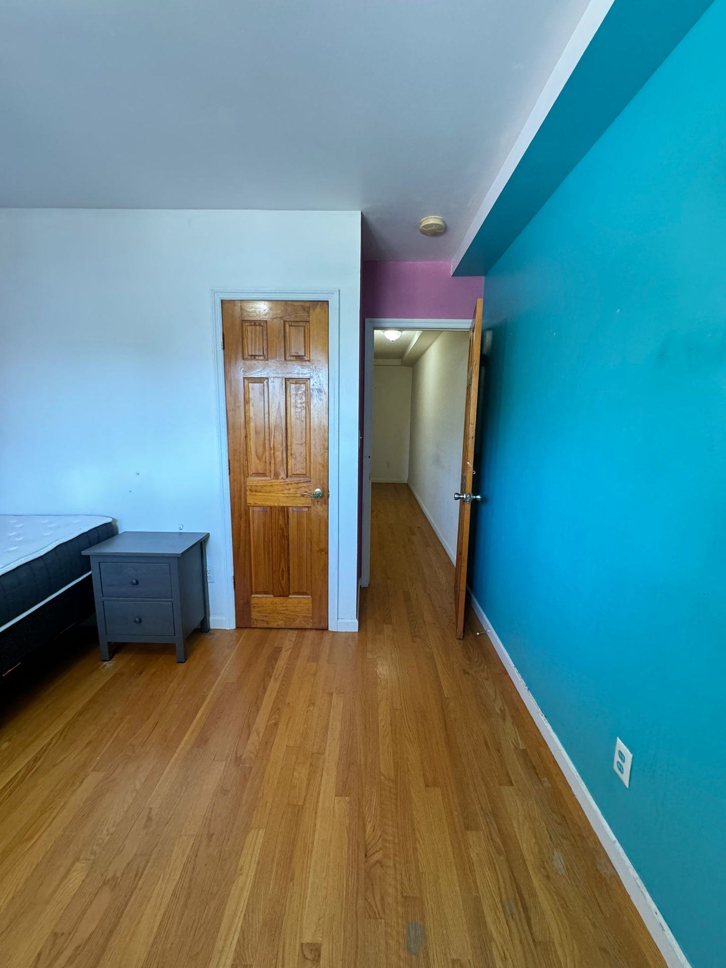 Habitación privada en Glendale muy amplia!