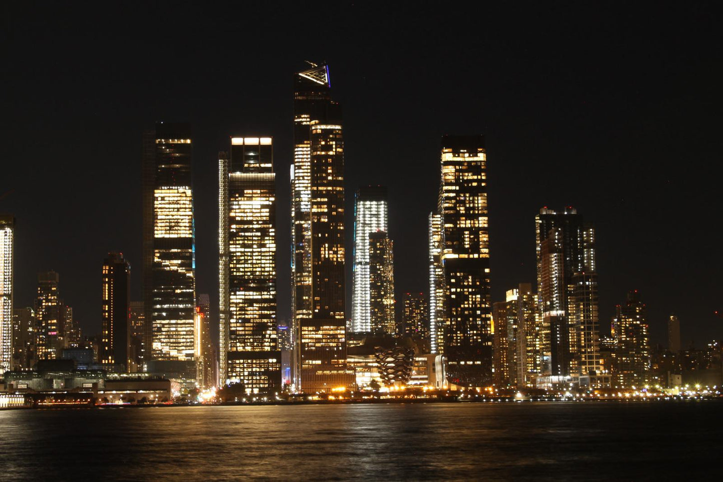 Semi-Furnished Room – 15 Min from Manhattan 42nd St