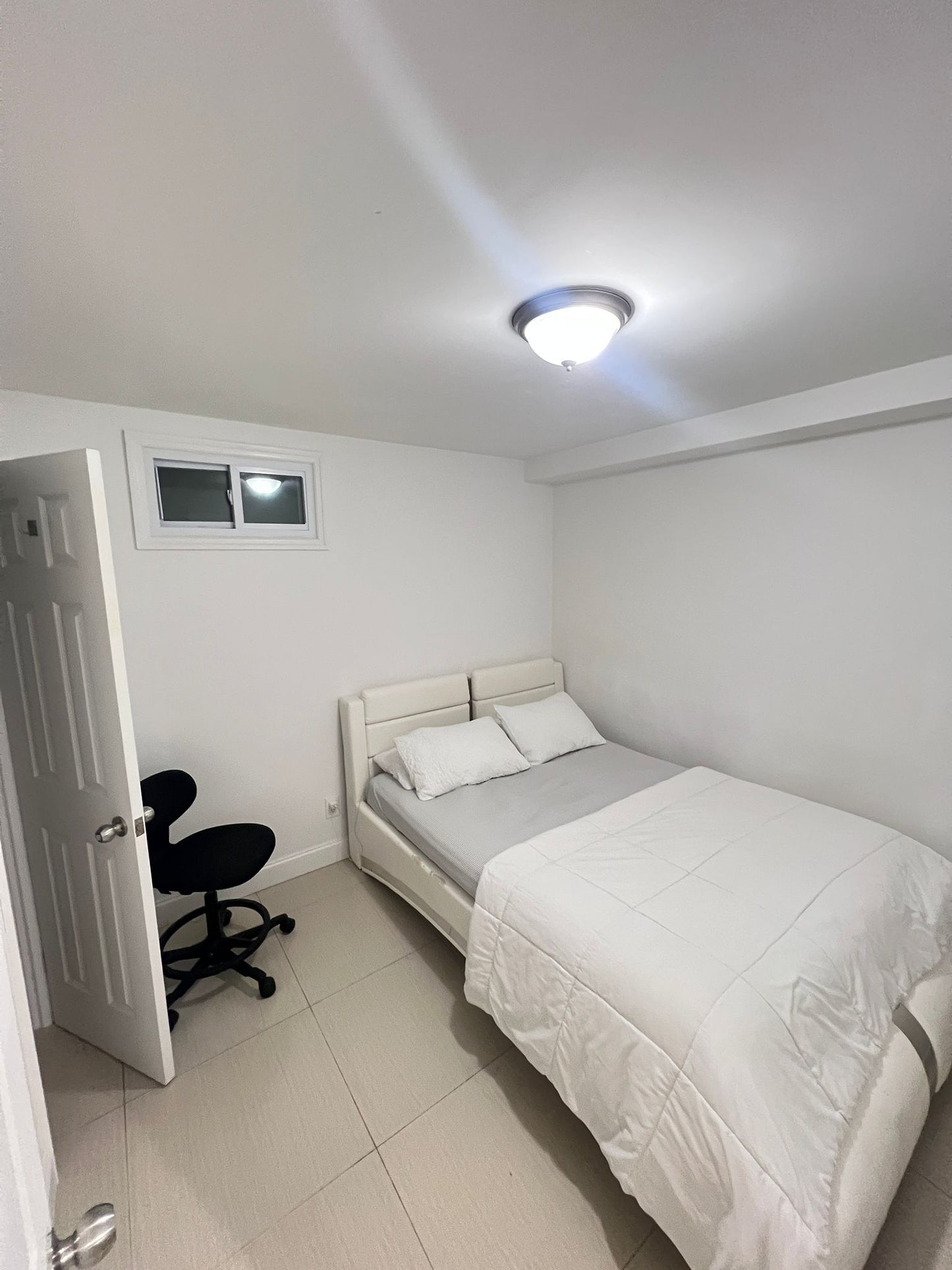 Private Room in Flushing!