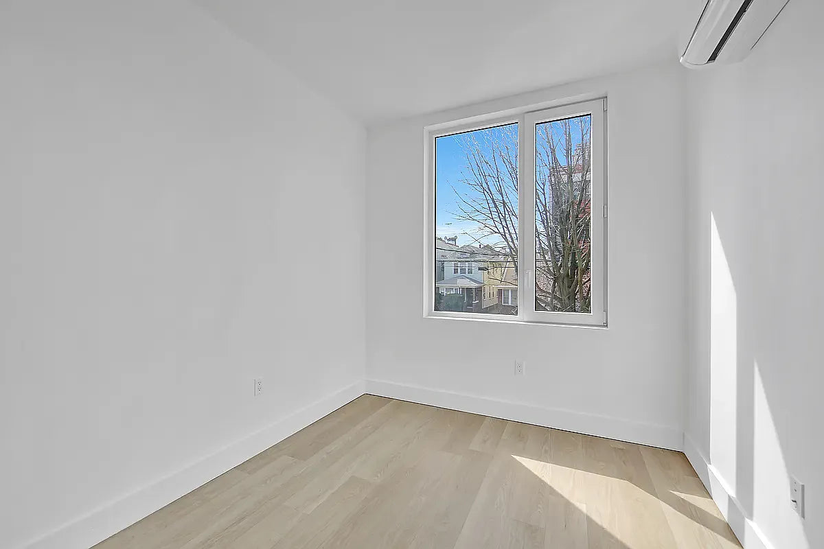 Modern 2-Bedroom, 1-Bath Apartment in East Flatbush – Prime Location