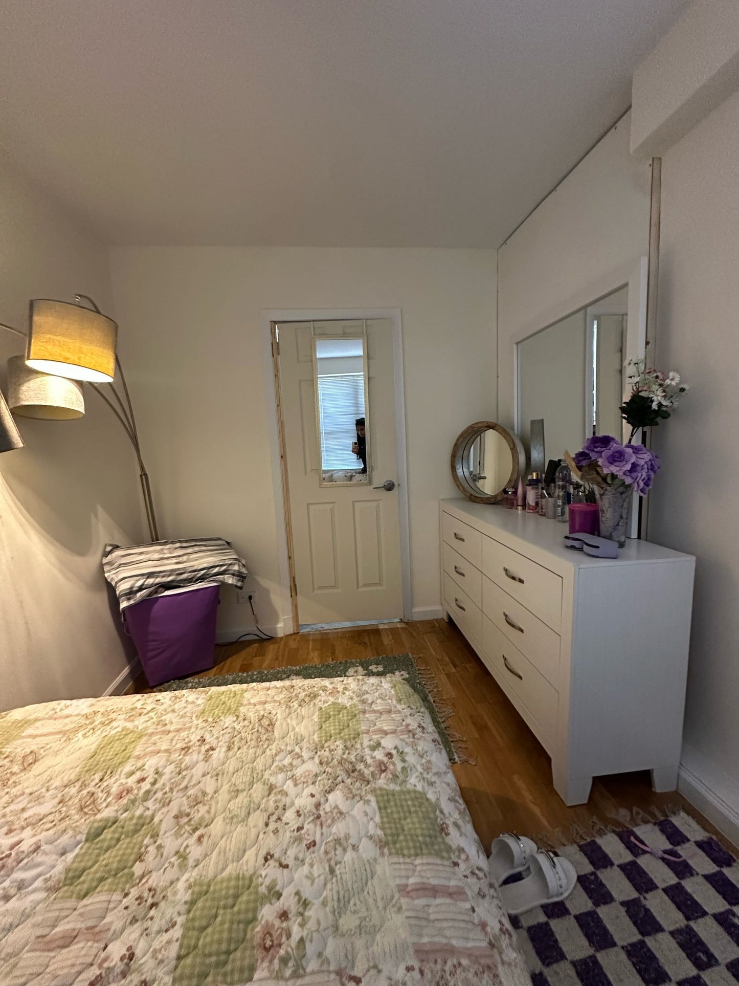 Private room for rent in Corona!