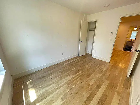 Modern 2-Bedroom, 1-Bathroom Apartment in Crown Heights