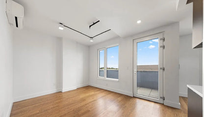 Modern Studio / 1 Bathroom Apartment in Midwood