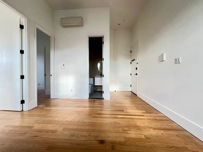Modern 2-Bedroom, 1-Bath Apartment in Crown Heights
