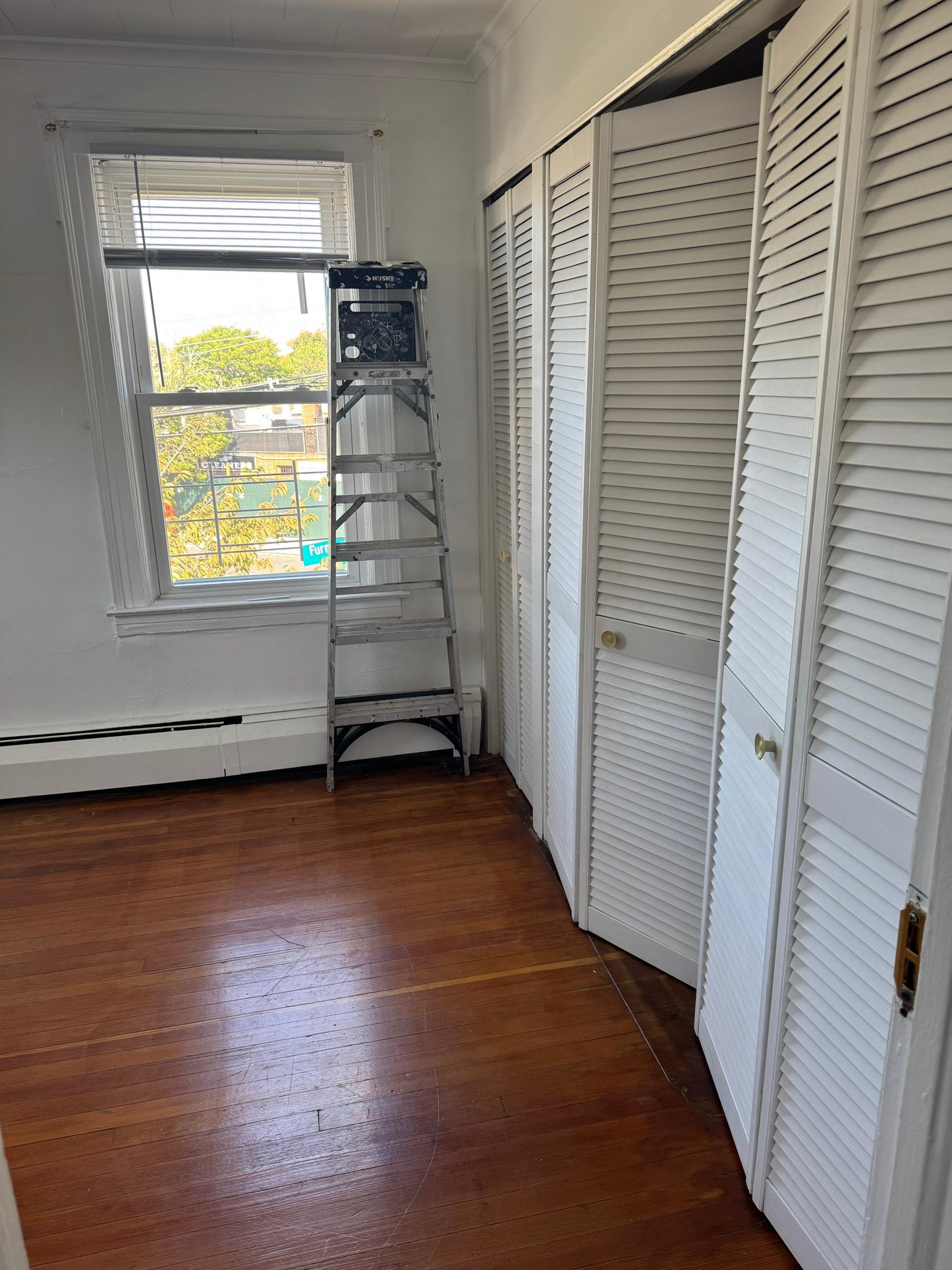 Habitación en middle village - disponibilidad inmediata