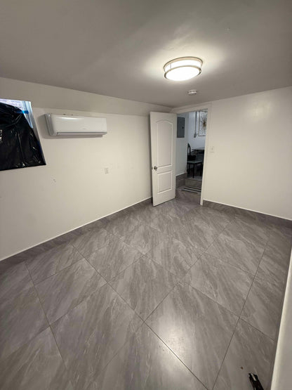 Habitación privada cerca a la Northern Blvd