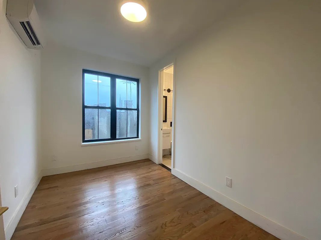 Spacious 4-Bedroom, 3-Bath Home in Bedford-Stuyvesant – Excellent Amenities!