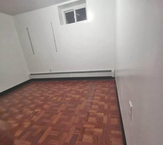 Small & Cozy Room for Rent in Woodhaven, Queens