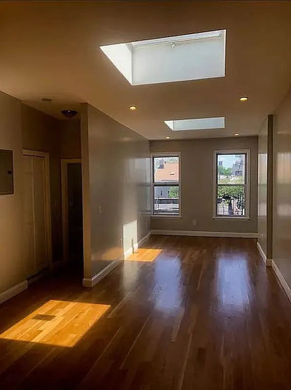 Apartment For Rent in Flatbush
