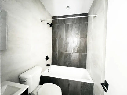 Modern 2-Bedroom, 2-Bath Apartment in Flatbush