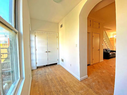 Apartment For Rent - Greenwood