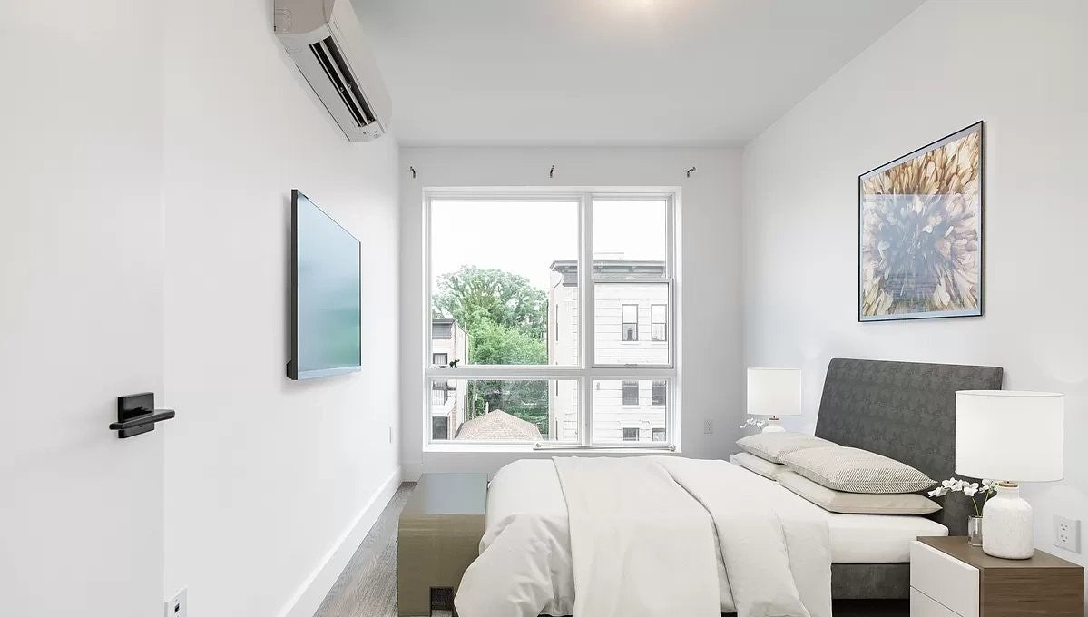 Modern, cozy 1 bedroom apartment in East Flatbush!