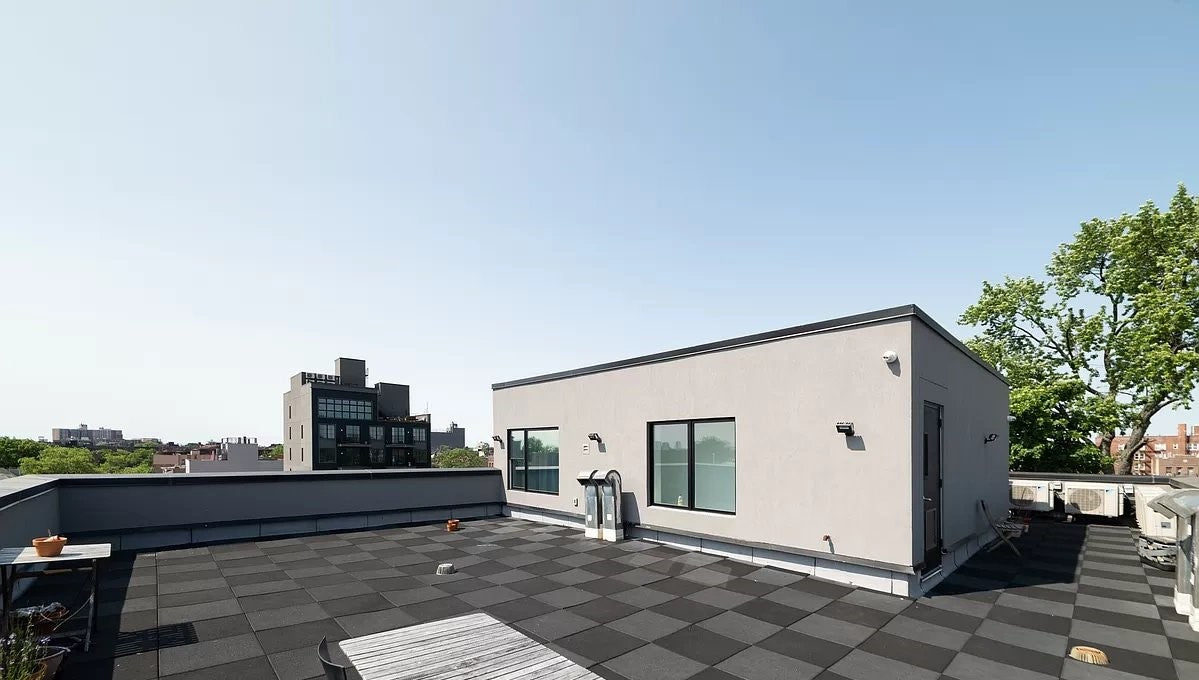 Modern, cozy 1 bedroom apartment in East Flatbush!