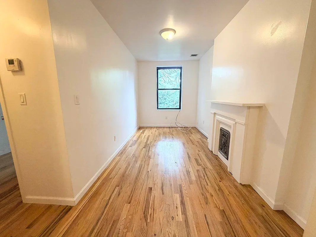 Large luxurious 1 bed in beautiful updated Brownstone located on one of the most beautiful desirable blocks in Central Harlem