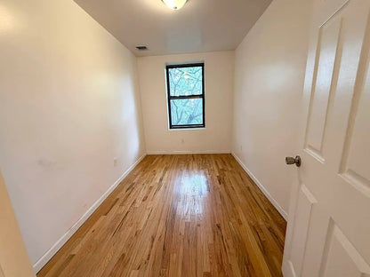 Large luxurious 1 bed in beautiful updated Brownstone located on one of the most beautiful desirable blocks in Central Harlem