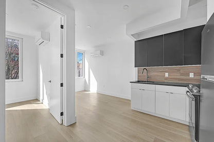 Modern 2-Bedroom, 1-Bath Apartment in East Flatbush – Prime Location