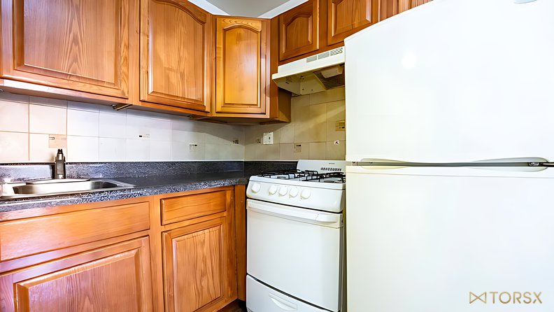 Spacious renovated Studio