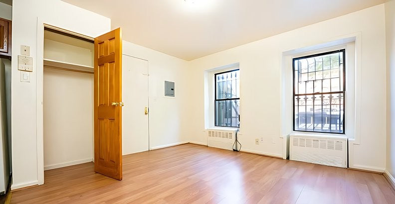 Spacious renovated Studio