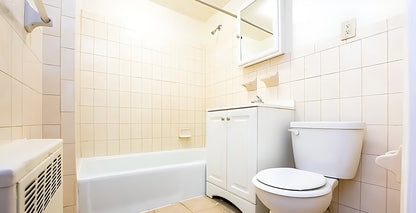 Spacious renovated Studio