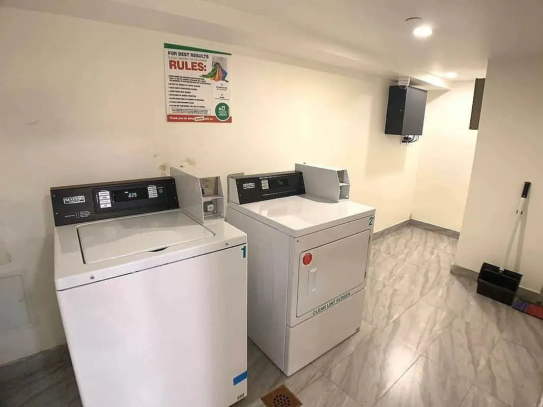 Modern 1 Bedroom / 1 Bathroom Apartment in Crown Heights