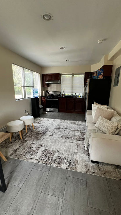 Private Room in Flushing – Near Parks with Easy Access