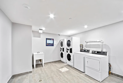 Modern Studio / 1 Bathroom Apartment in Flatbush