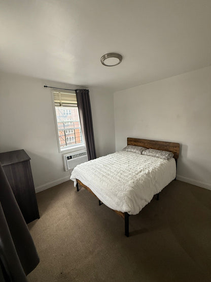 Habitación privada en queens Elmhurst , cerca del tren 7