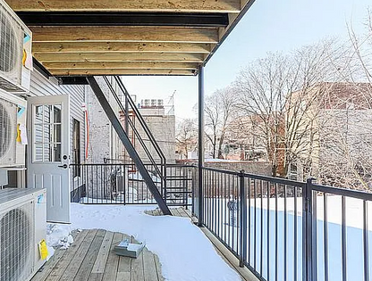 Spacious 4-Bedroom Apartment in Kensington