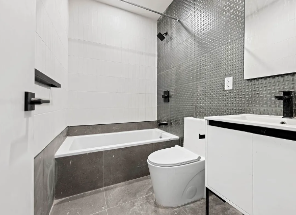 Modern 2 Bedroom / 1 Bathroom in Prospect Lefferts Gardens