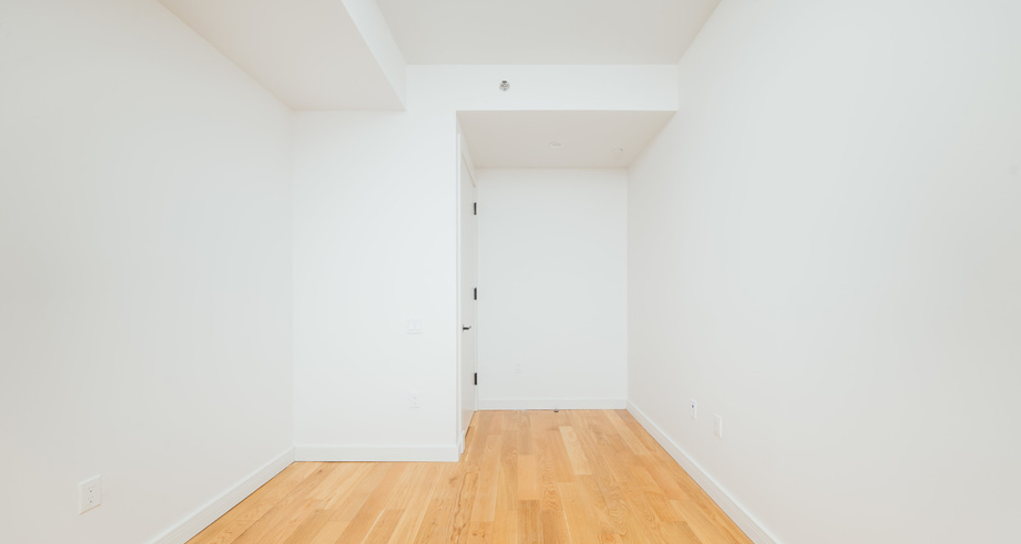 Modern 1 Bedroom / 1 Bathroom Apartment in Midwood