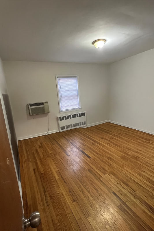 Private Room in Whitestone!