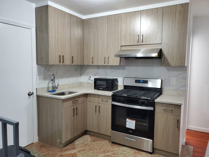 Room for rent in Elmhurst!