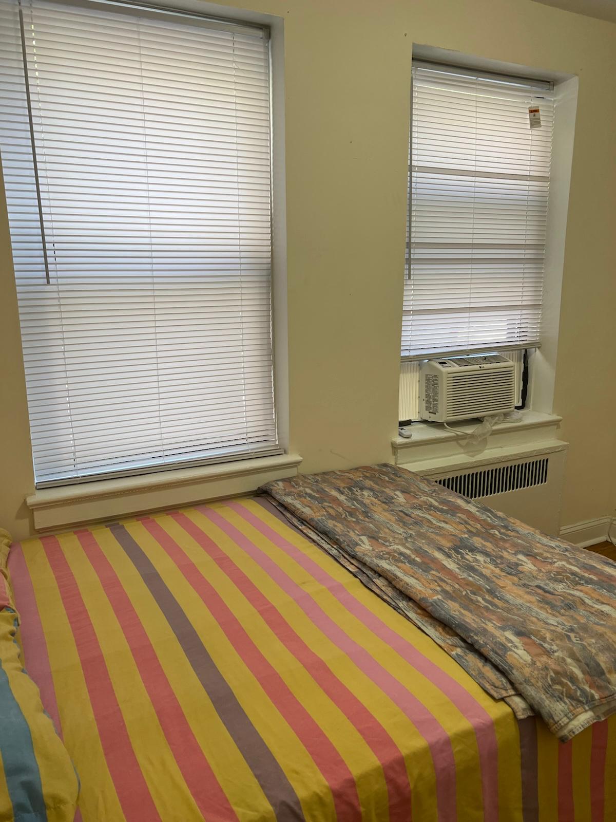 Una habitacion muy confortable, en Rego Park.
