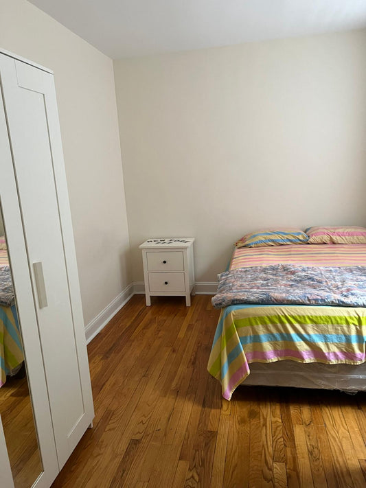 Una habitacion muy confortable, en Rego Park.