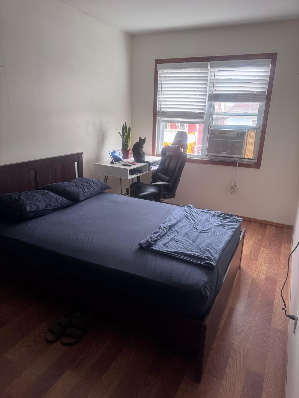 Habitación privada a 10 minutos del mall queens center