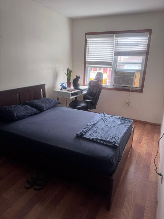 Habitación privada a 10 minutos del mall queens center