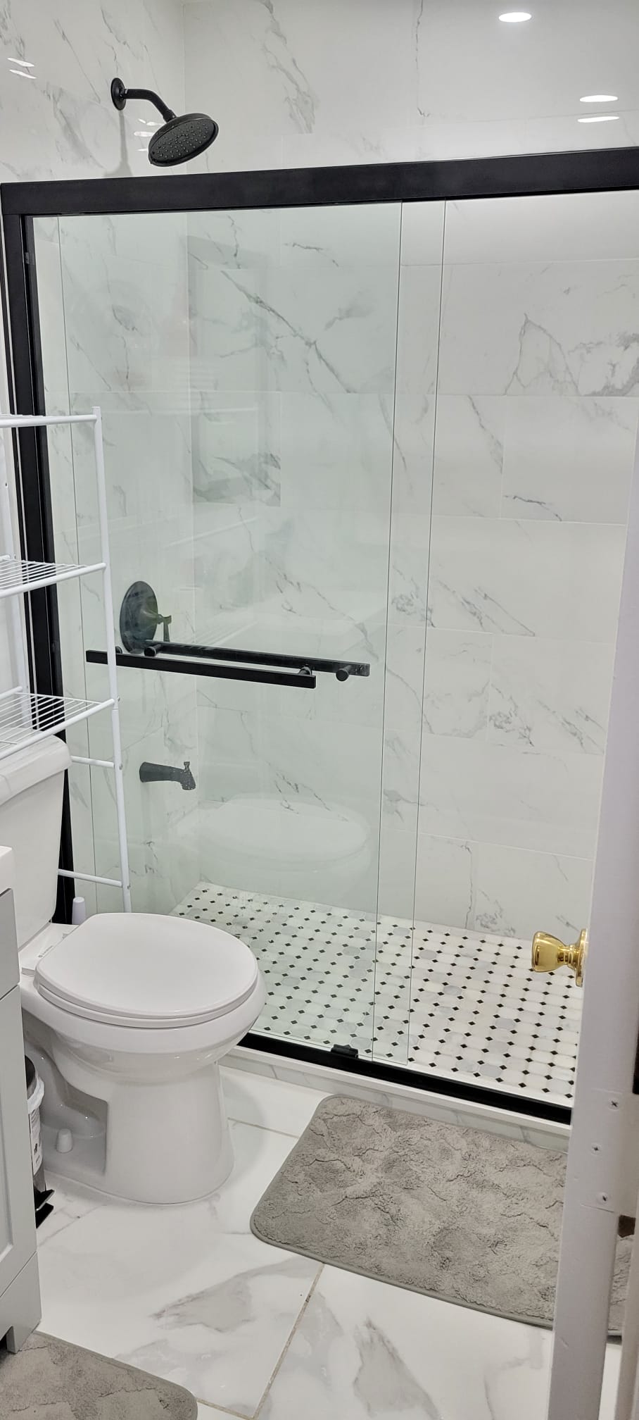 Private room near train J