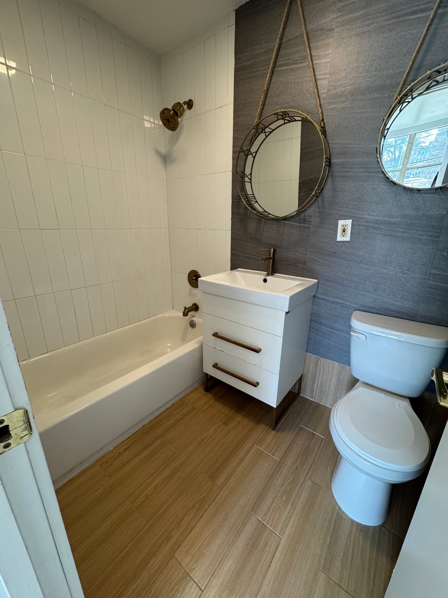 DUPLEX DISPONIBLE EN CROWN HEIGHTS