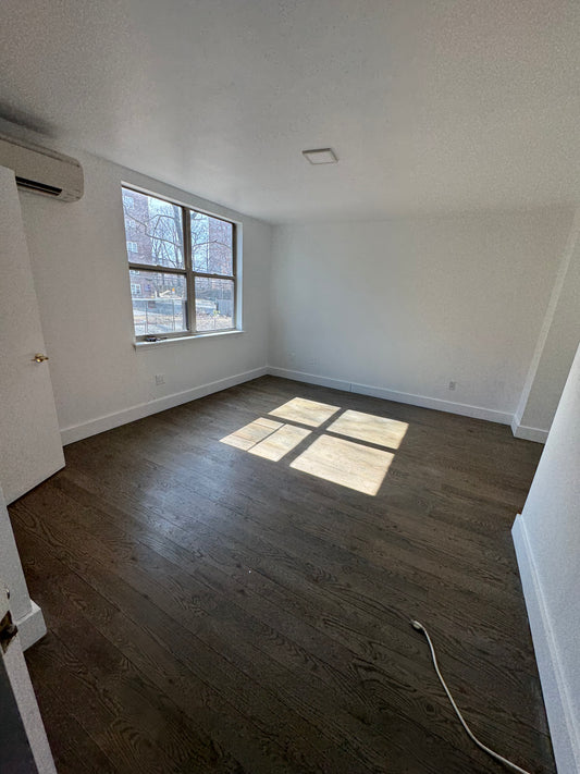 DUPLEX DISPONIBLE EN CROWN HEIGHTS