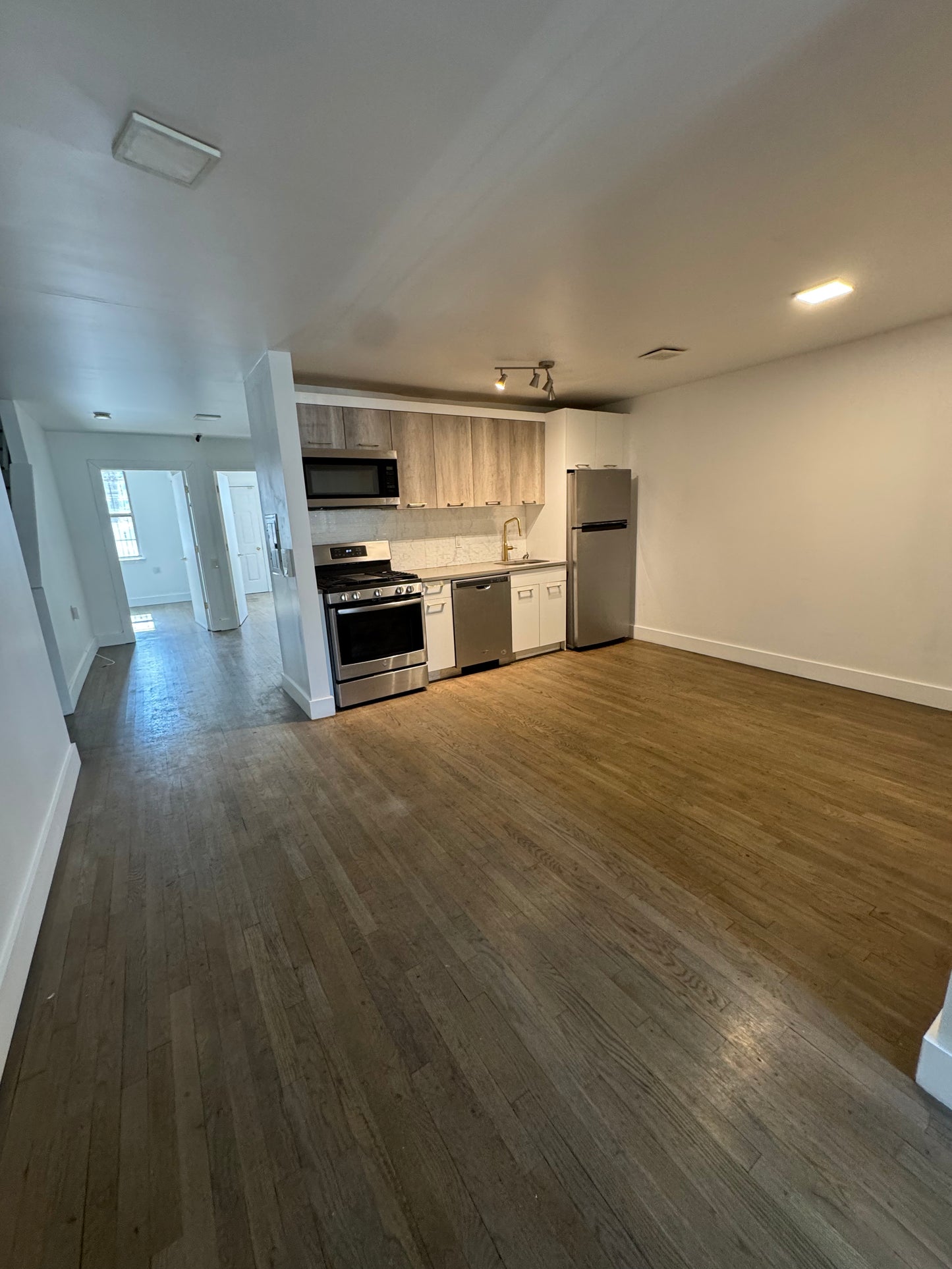DUPLEX DISPONIBLE EN CROWN HEIGHTS