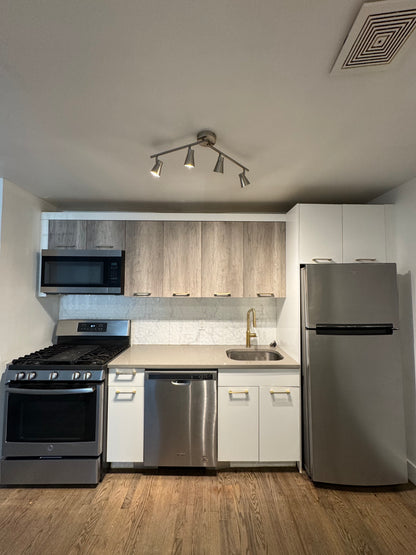 DUPLEX DISPONIBLE EN CROWN HEIGHTS