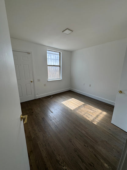DUPLEX DISPONIBLE EN CROWN HEIGHTS