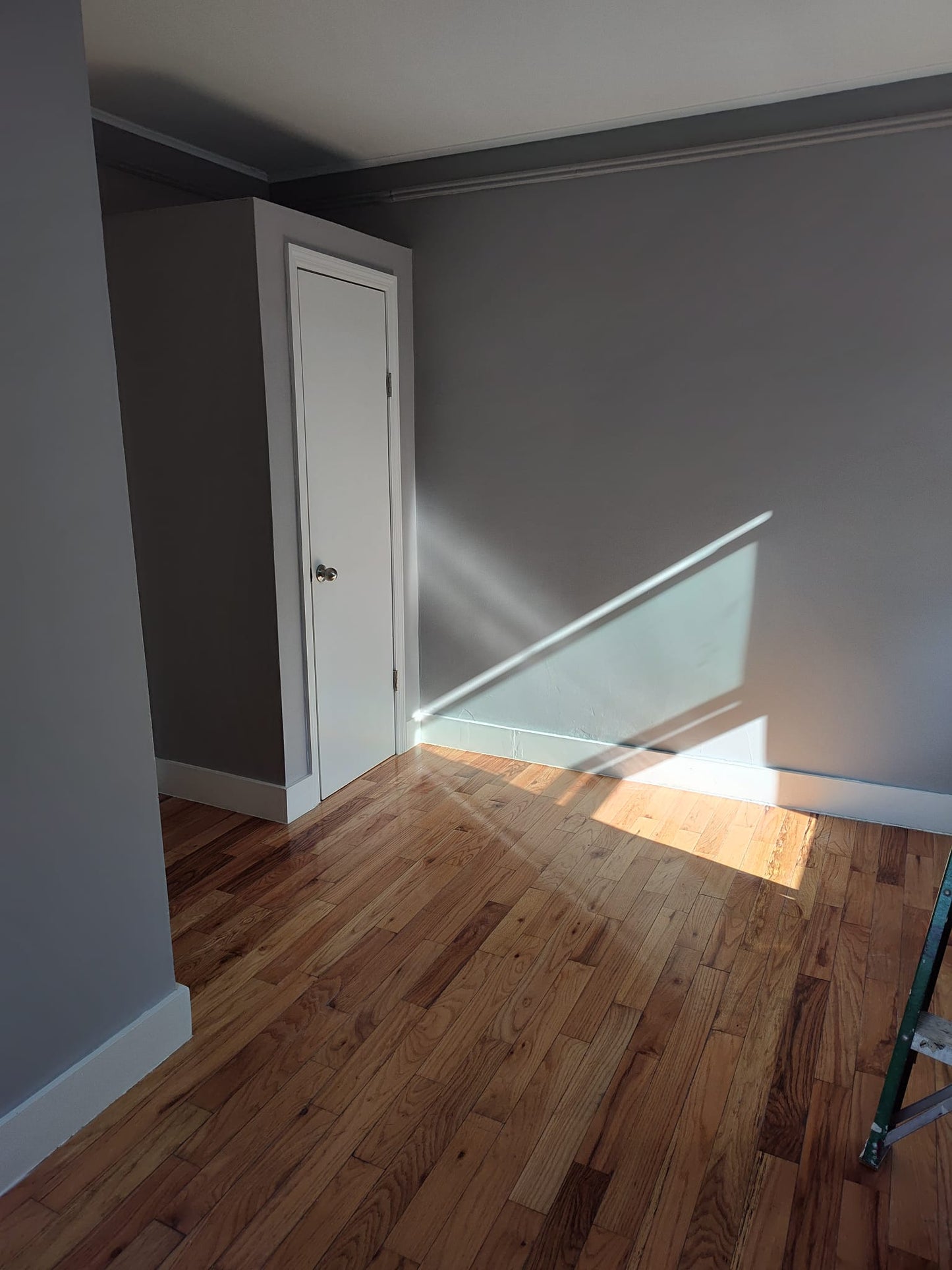 Habitacion disponible ya para mudarse en East Elmhurst en una casa privada.